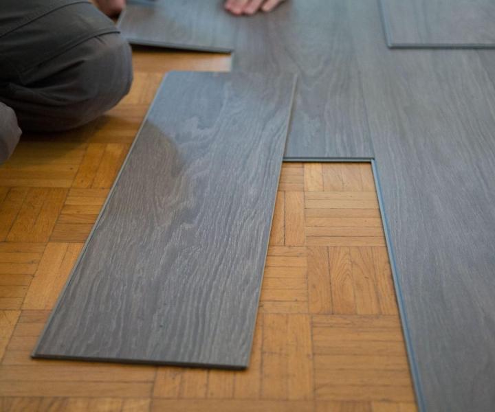 Nous pouvons installer votre plancher en vinyle.